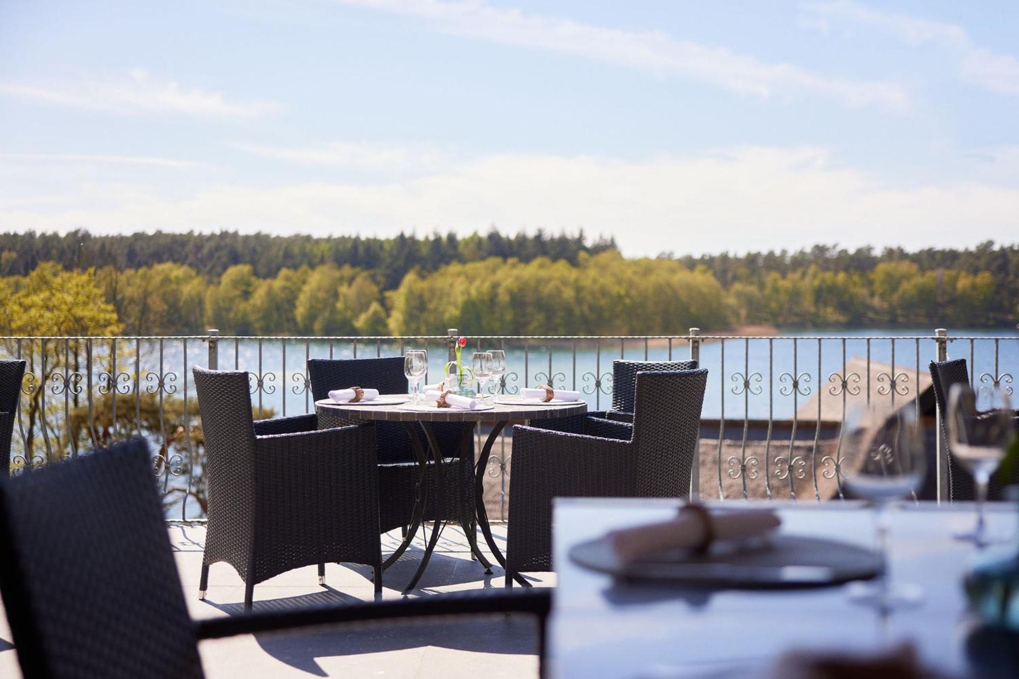Van Der Valk Naturresort Drewitz Nossentiner Huette 외부 사진